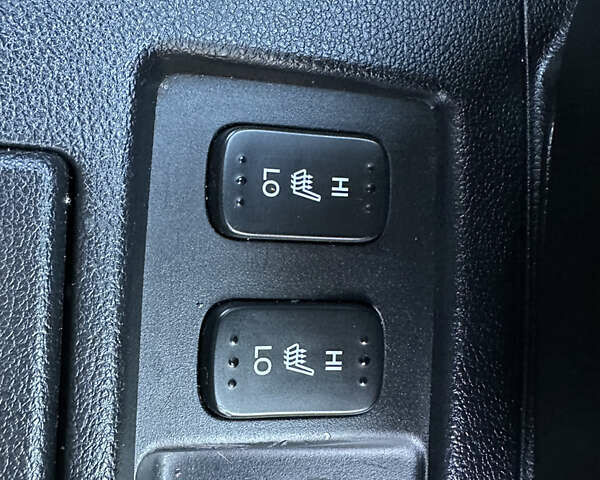 Белый Хонда СРВ, объемом двигателя 2.35 л и пробегом 200 тыс. км за 16800 $, фото 22 на Automoto.ua