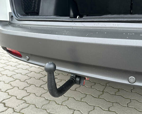 Білий Хонда СРВ, об'ємом двигуна 2.2 л та пробігом 181 тис. км за 20300 $, фото 31 на Automoto.ua