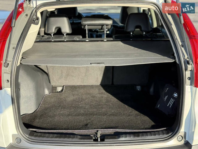 Белый Хонда СРВ, объемом двигателя 2.2 л и пробегом 254 тыс. км за 16950 $, фото 41 на Automoto.ua