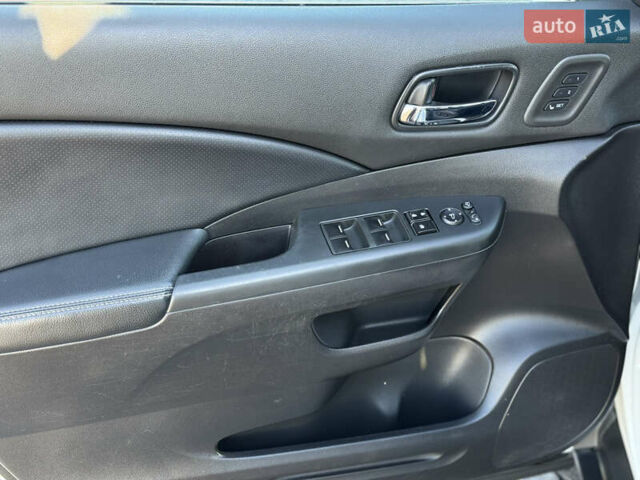 Белый Хонда СРВ, объемом двигателя 2.2 л и пробегом 254 тыс. км за 16950 $, фото 31 на Automoto.ua