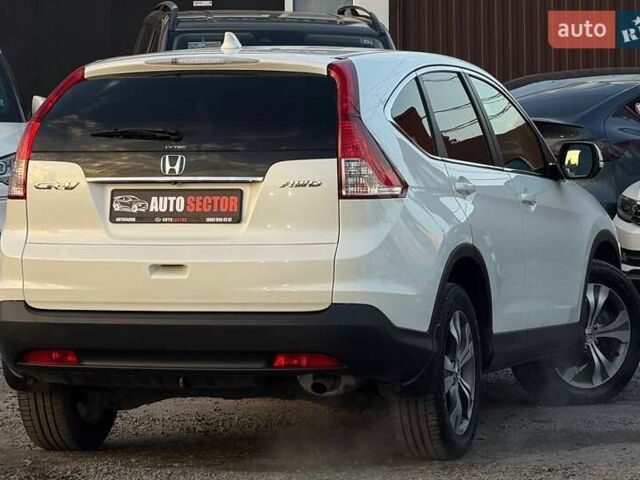 Белый Хонда СРВ, объемом двигателя 2.35 л и пробегом 175 тыс. км за 16500 $, фото 10 на Automoto.ua