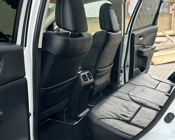 Білий Хонда СРВ, об'ємом двигуна 2.2 л та пробігом 181 тис. км за 20300 $, фото 29 на Automoto.ua