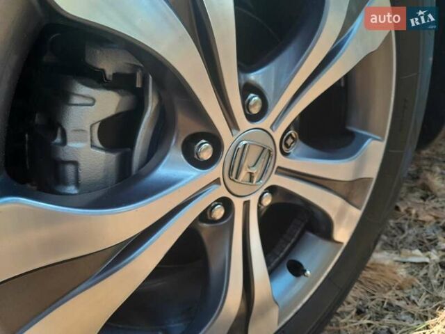Белый Хонда СРВ, объемом двигателя 2.35 л и пробегом 108 тыс. км за 18600 $, фото 3 на Automoto.ua