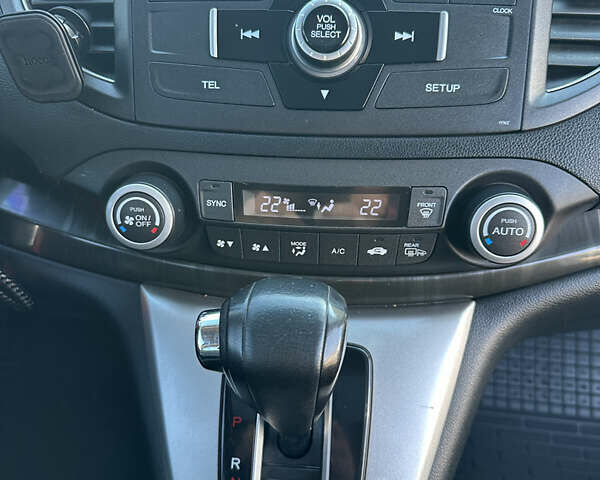 Белый Хонда СРВ, объемом двигателя 2.35 л и пробегом 200 тыс. км за 16800 $, фото 23 на Automoto.ua