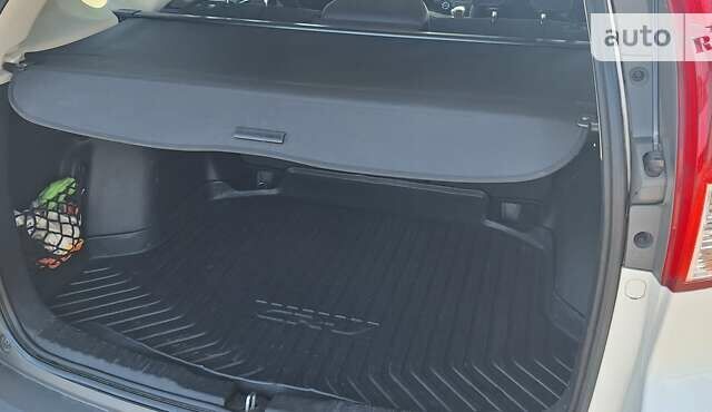 Белый Хонда СРВ, объемом двигателя 2.2 л и пробегом 238 тыс. км за 16500 $, фото 21 на Automoto.ua