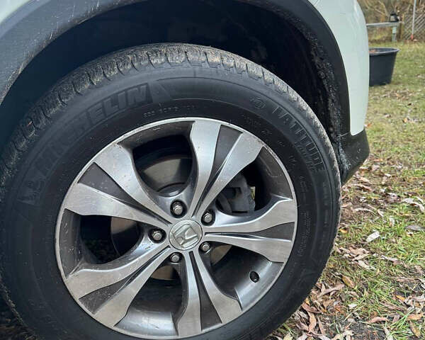 Білий Хонда СРВ, об'ємом двигуна 2.35 л та пробігом 86 тис. км за 17000 $, фото 7 на Automoto.ua