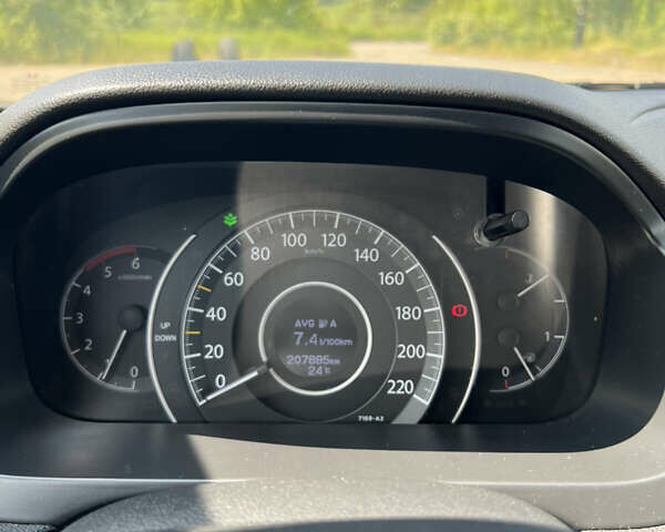 Белый Хонда СРВ, объемом двигателя 2.2 л и пробегом 210 тыс. км за 15999 $, фото 8 на Automoto.ua