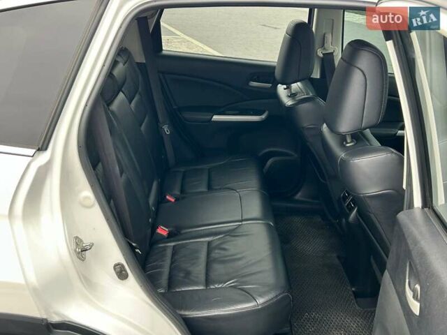 Білий Хонда СРВ, об'ємом двигуна 2.35 л та пробігом 179 тис. км за 16900 $, фото 33 на Automoto.ua