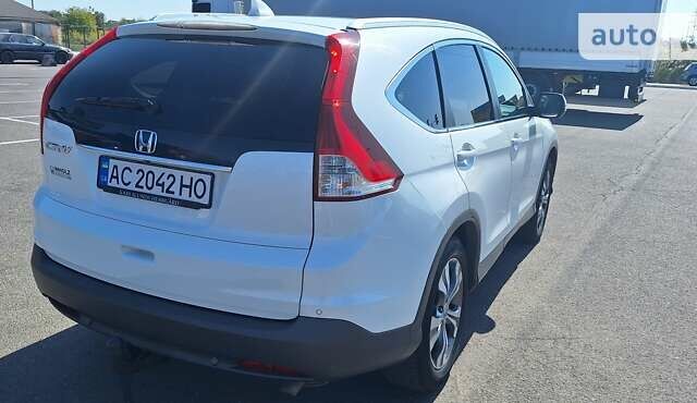 Белый Хонда СРВ, объемом двигателя 2.2 л и пробегом 238 тыс. км за 16500 $, фото 8 на Automoto.ua