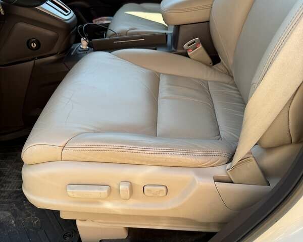 Белый Хонда СРВ, объемом двигателя 2.35 л и пробегом 121 тыс. км за 17500 $, фото 21 на Automoto.ua