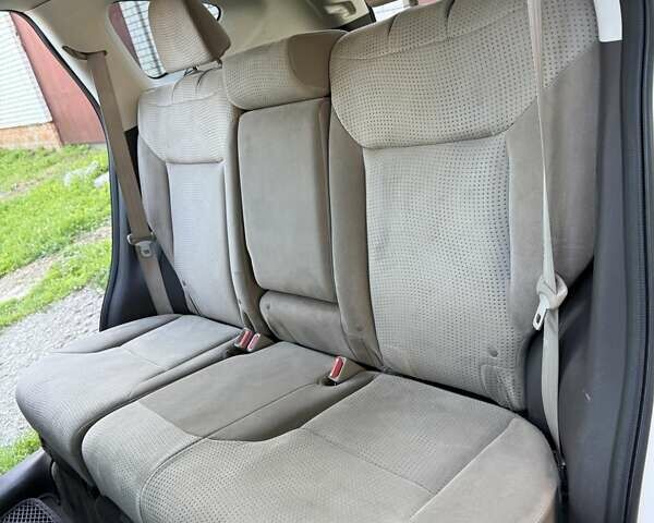 Білий Хонда СРВ, об'ємом двигуна 2.35 л та пробігом 150 тис. км за 14000 $, фото 26 на Automoto.ua