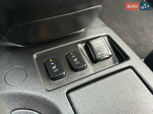 Білий Хонда СРВ, об'ємом двигуна 2.2 л та пробігом 181 тис. км за 20300 $, фото 26 на Automoto.ua