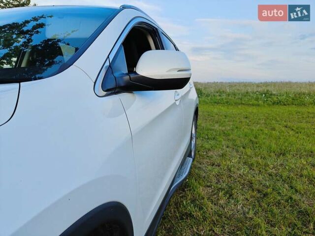 Белый Хонда СРВ, объемом двигателя 2.2 л и пробегом 250 тыс. км за 14800 $, фото 17 на Automoto.ua