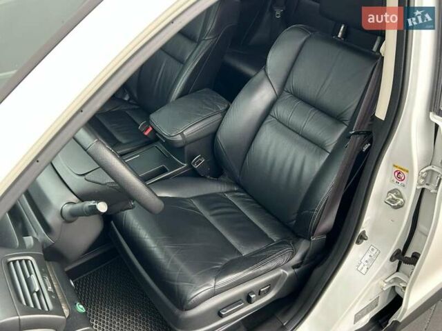 Білий Хонда СРВ, об'ємом двигуна 2.35 л та пробігом 179 тис. км за 16900 $, фото 20 на Automoto.ua