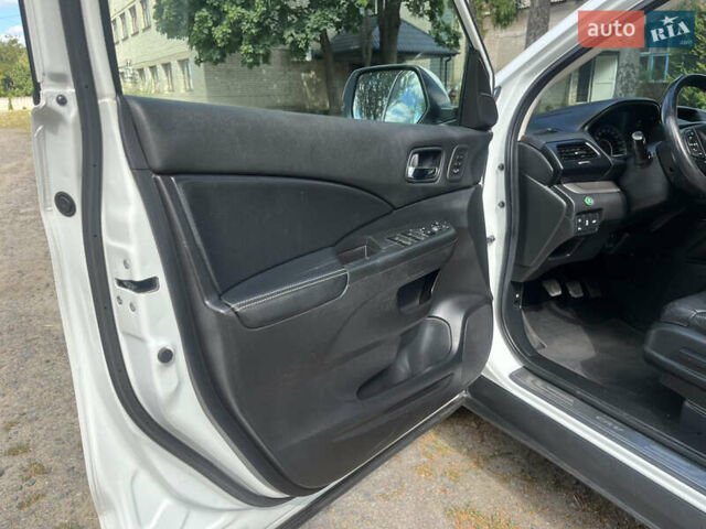 Белый Хонда СРВ, объемом двигателя 2.2 л и пробегом 250 тыс. км за 18799 $, фото 41 на Automoto.ua