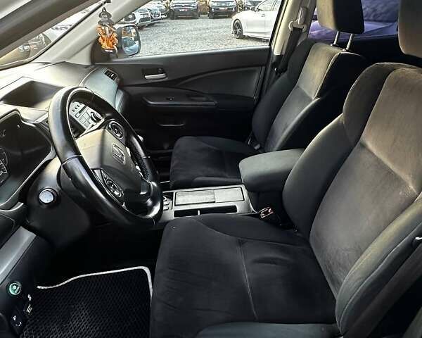 Белый Хонда СРВ, объемом двигателя 2.35 л и пробегом 175 тыс. км за 16500 $, фото 11 на Automoto.ua