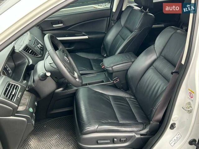 Білий Хонда СРВ, об'ємом двигуна 2.35 л та пробігом 179 тис. км за 16900 $, фото 22 на Automoto.ua