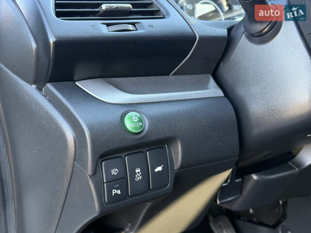 Белый Хонда СРВ, объемом двигателя 2.2 л и пробегом 254 тыс. км за 16950 $, фото 22 на Automoto.ua