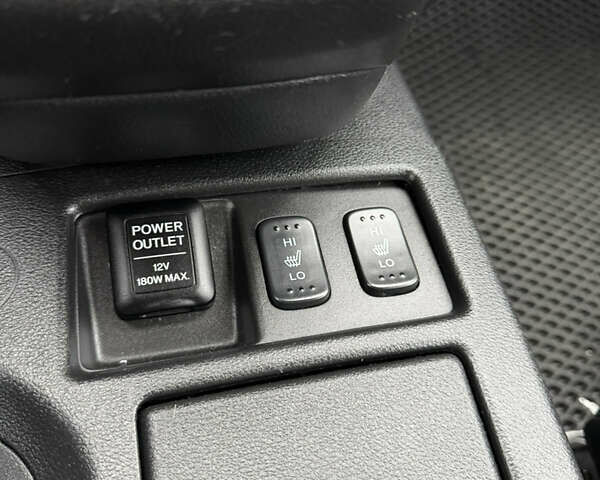 Белый Хонда СРВ, объемом двигателя 2.2 л и пробегом 229 тыс. км за 17850 $, фото 16 на Automoto.ua