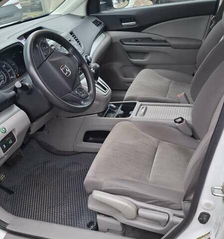Белый Хонда СРВ, объемом двигателя 2.35 л и пробегом 180 тыс. км за 15500 $, фото 8 на Automoto.ua
