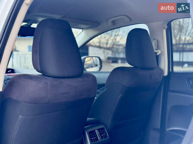 Хонда СРВ 2014 в Калуше на Automoto.ua Белый Хонда СРВ, объемом двигателя 1.6 л и пробегом 191 тыс. км за 14900 $, фото 44 на Automoto.ua