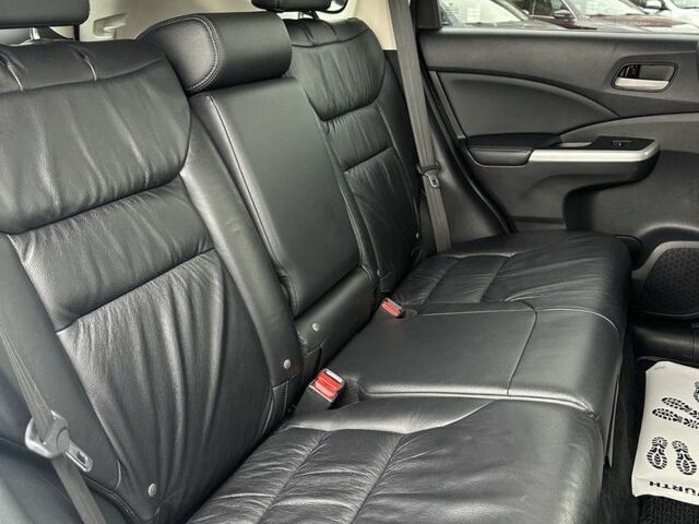 Белый Хонда СРВ, объемом двигателя 2.4 л и пробегом 288 тыс. км за 18000 $, фото 5 на Automoto.ua