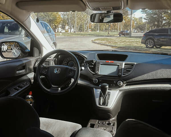 Хонда СРВ 2014 в Николаеве на Automoto.ua Белый Хонда СРВ, объемом двигателя 2.4 л и пробегом 116 тыс. км за 17300 $, фото 6 на Automoto.ua