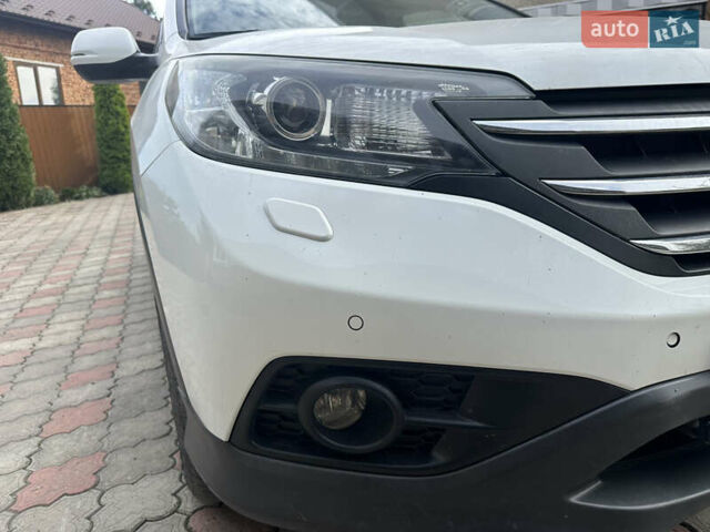 Белый Хонда СРВ, объемом двигателя 2.2 л и пробегом 237 тыс. км за 17500 $, фото 1 на Automoto.ua