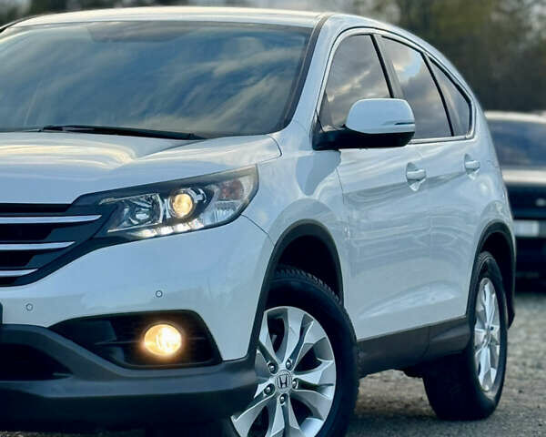 Хонда СРВ 2014 в Калуше на Automoto.ua Белый Хонда СРВ, объемом двигателя 1.6 л и пробегом 191 тыс. км за 14900 $, фото 3 на Automoto.ua