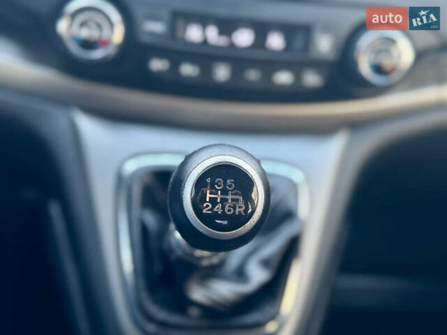 Хонда СРВ 2014 в Калуше на Automoto.ua Белый Хонда СРВ, объемом двигателя 1.6 л и пробегом 191 тыс. км за 14900 $, фото 36 на Automoto.ua
