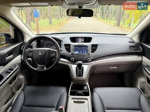 Хонда СРВ 2015 в Киеве на Automoto.ua Белый Хонда СРВ, объемом двигателя 2.4 л и пробегом 171 тыс. км за 14900 $, фото 12 на Automoto.ua