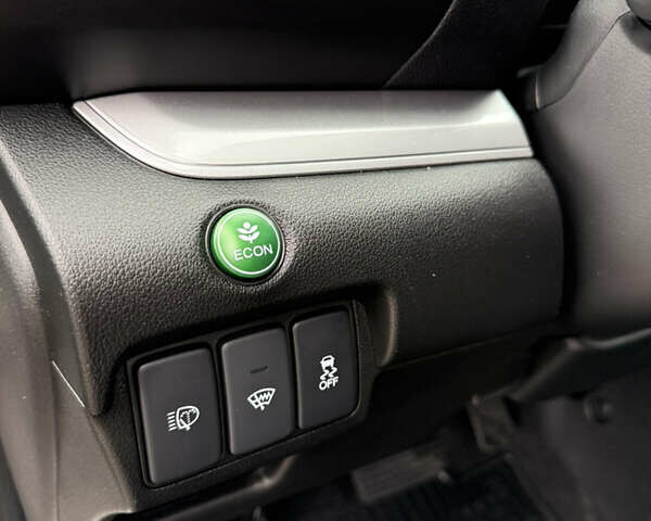 Білий Хонда СРВ, об'ємом двигуна 2.4 л та пробігом 99 тис. км за 19450 $, фото 12 на Automoto.ua