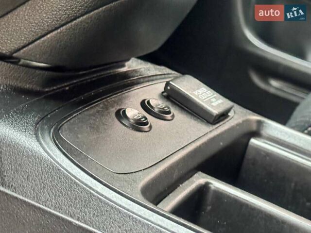 Білий Хонда СРВ, об'ємом двигуна 2.36 л та пробігом 164 тис. км за 14900 $, фото 32 на Automoto.ua