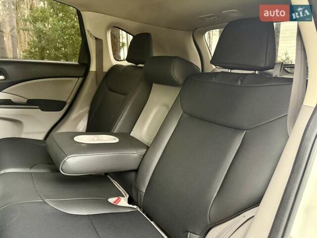 Білий Хонда СРВ, об'ємом двигуна 2.4 л та пробігом 171 тис. км за 14950 $, фото 17 на Automoto.ua