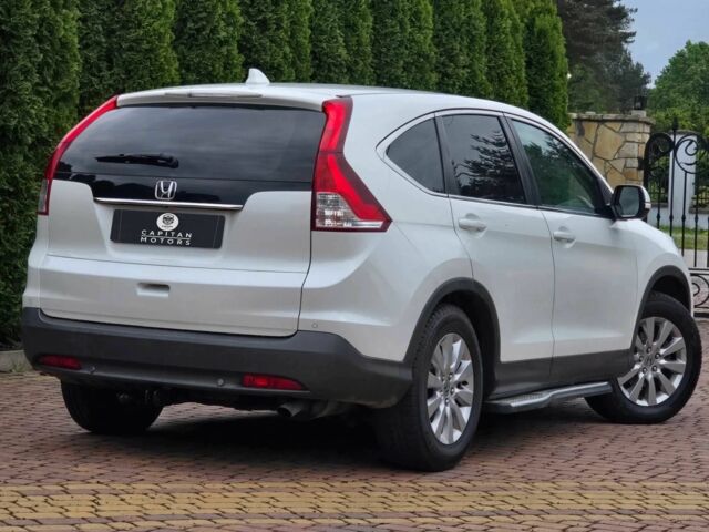 Белый Хонда СРВ, объемом двигателя 1.6 л и пробегом 76 тыс. км за 4000 $, фото 6 на Automoto.ua
