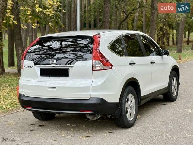 Хонда СРВ 2015 в Киеве на Automoto.ua Белый Хонда СРВ, объемом двигателя 2.4 л и пробегом 171 тыс. км за 14900 $, фото 4 на Automoto.ua