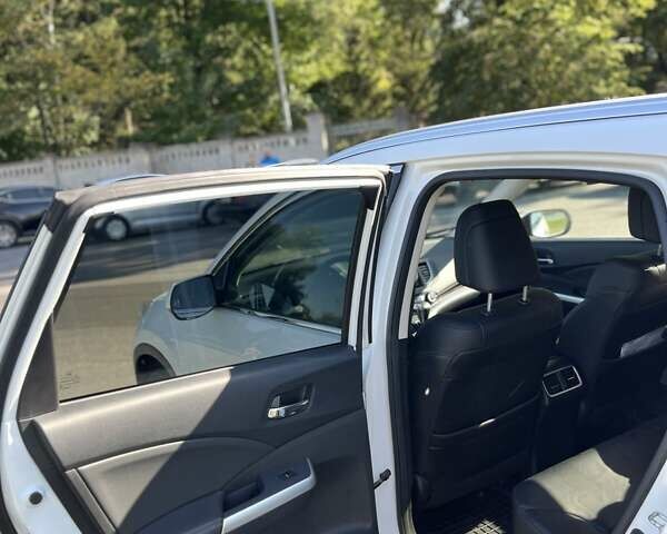 Білий Хонда СРВ, об'ємом двигуна 2.36 л та пробігом 110 тис. км за 17600 $, фото 14 на Automoto.ua