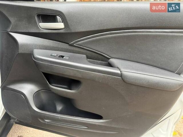 Білий Хонда СРВ, об'ємом двигуна 2.36 л та пробігом 164 тис. км за 14900 $, фото 49 на Automoto.ua