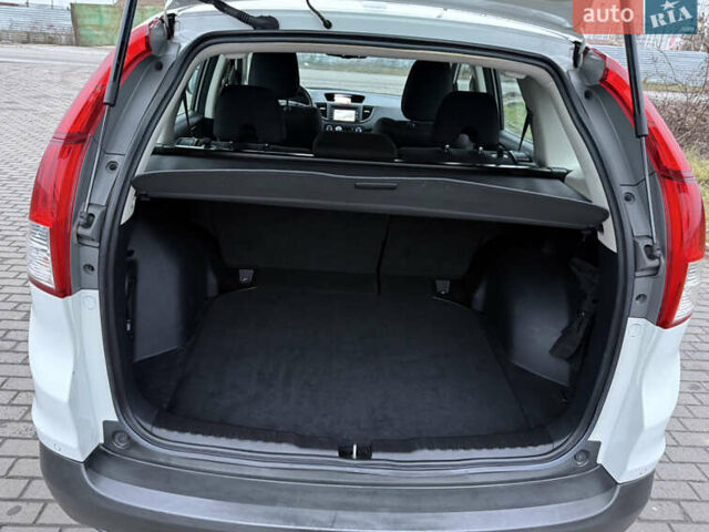 Белый Хонда СРВ, объемом двигателя 1.6 л и пробегом 176 тыс. км за 15800 $, фото 17 на Automoto.ua