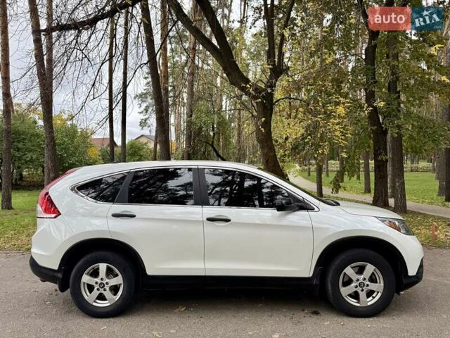 Хонда СРВ 2015 в Киеве на Automoto.ua Белый Хонда СРВ, объемом двигателя 2.4 л и пробегом 171 тыс. км за 14900 $, фото 3 на Automoto.ua