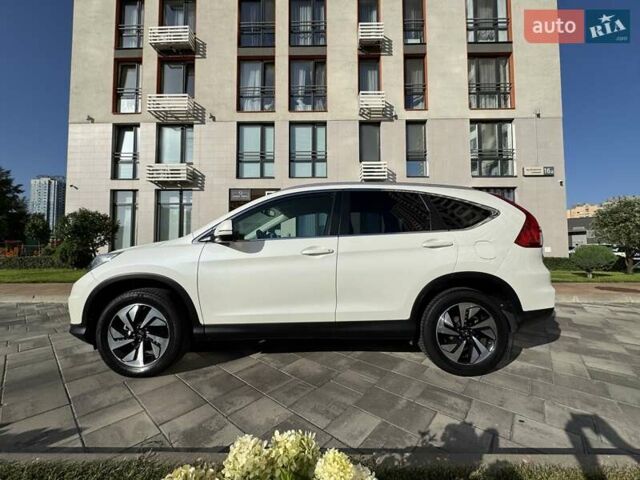 Хонда СРВ 2015 в Киеве на Automoto.ua Белый Хонда СРВ, объемом двигателя 2.36 л и пробегом 99 тыс. км за 19500 $, фото 4 на Automoto.ua