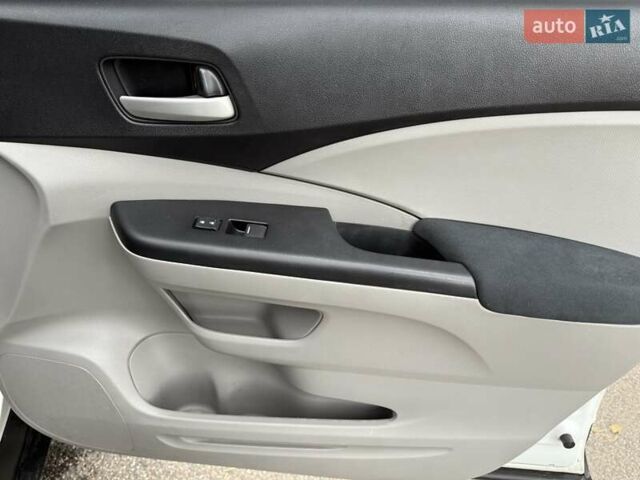 Белый Хонда СРВ, объемом двигателя 2.4 л и пробегом 171 тыс. км за 14900 $, фото 35 на Automoto.ua