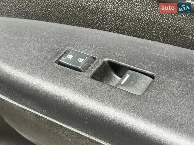 Білий Хонда СРВ, об'ємом двигуна 2.36 л та пробігом 164 тис. км за 14900 $, фото 50 на Automoto.ua