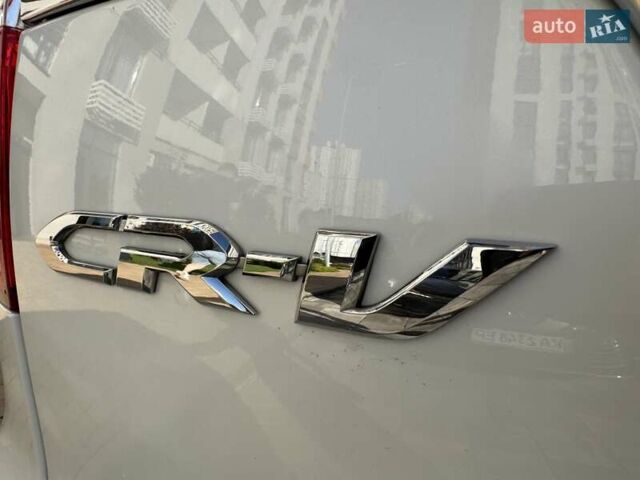 Белый Хонда СРВ, объемом двигателя 2.36 л и пробегом 99 тыс. км за 20000 $, фото 9 на Automoto.ua