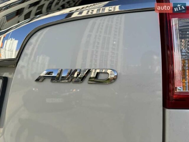 Хонда СРВ 2015 в Киеве на Automoto.ua Белый Хонда СРВ, объемом двигателя 2.36 л и пробегом 99 тыс. км за 19500 $, фото 2 на Automoto.ua