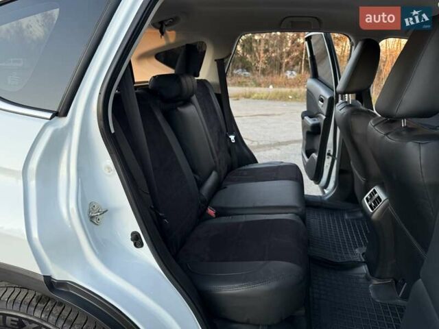 Белый Хонда СРВ, объемом двигателя 1.6 л и пробегом 176 тыс. км за 17890 $, фото 62 на Automoto.ua