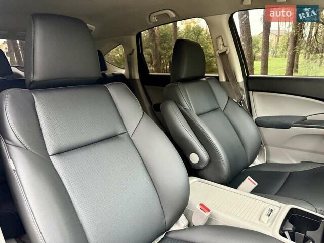 Білий Хонда СРВ, об'ємом двигуна 2.4 л та пробігом 171 тис. км за 14950 $, фото 21 на Automoto.ua