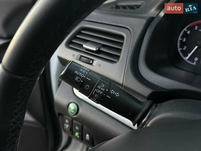 Белый Хонда СРВ, объемом двигателя 1.6 л и пробегом 176 тыс. км за 17890 $, фото 47 на Automoto.ua