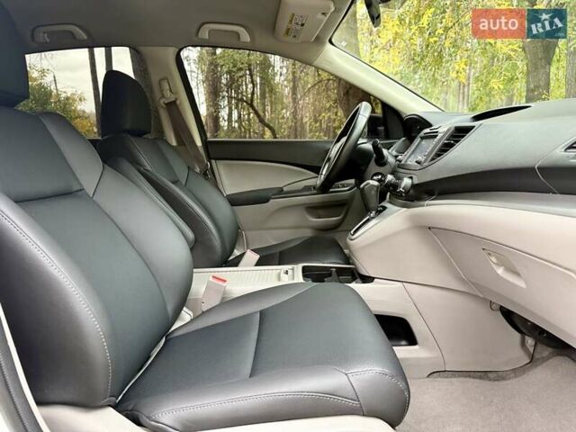 Білий Хонда СРВ, об'ємом двигуна 2.4 л та пробігом 171 тис. км за 14950 $, фото 20 на Automoto.ua