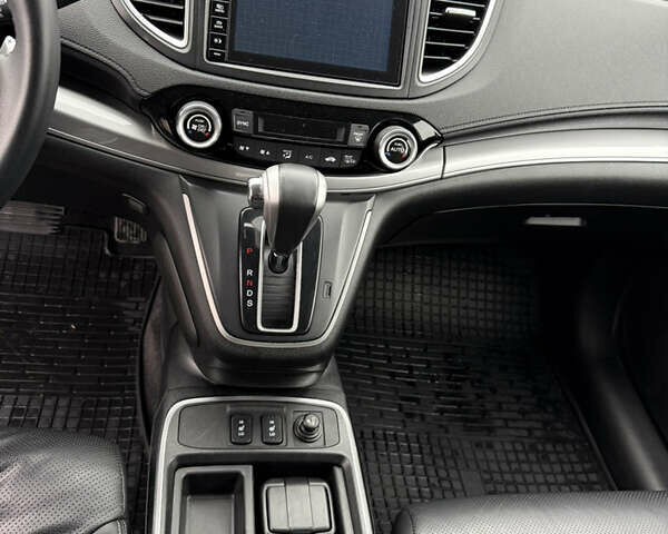 Білий Хонда СРВ, об'ємом двигуна 2.4 л та пробігом 99 тис. км за 19450 $, фото 14 на Automoto.ua